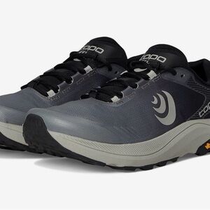 Topo Athletic Women's Gray Running Shoes